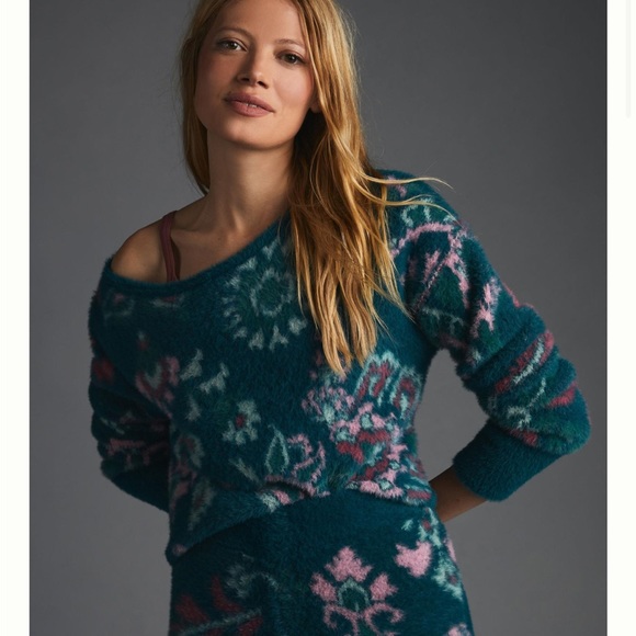 ✨ Anthropologie Open-Back Sweater Top Sz LP - Picture 3 of 5